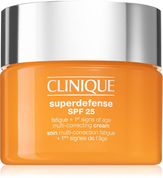Clinique Clinique Superdefense 1st Signs Of Age Multi-Correcting crema contro i primi segni di invecchiamento per pelli grasse e miste SPF 25 30 ml